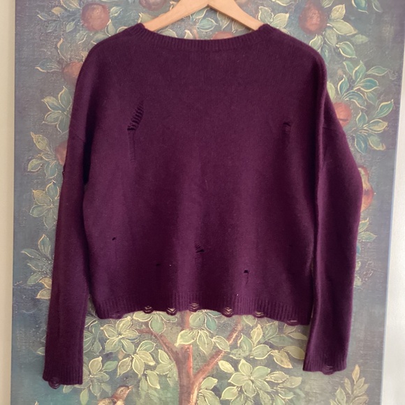 Aqua Burgundy Cashmere Distressed V-Neck Sweater 100% Bloomingdales Exclusive - Picture 4 of 13